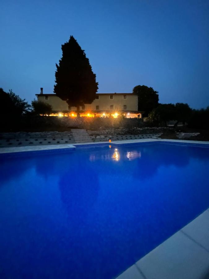Villa Calussovo Ripenda Kras Exterior photo