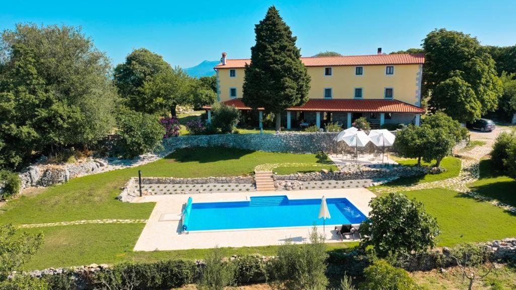 Villa Calussovo Ripenda Kras Exterior photo