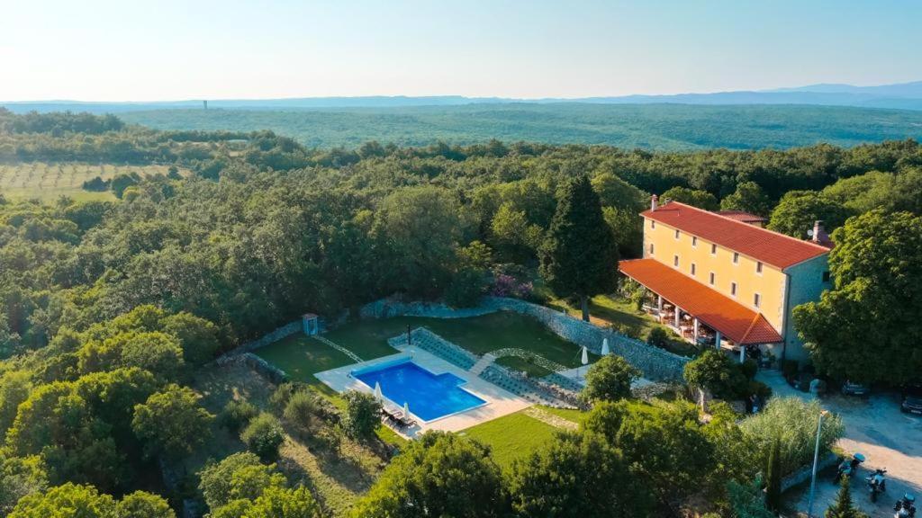 Villa Calussovo Ripenda Kras Exterior photo