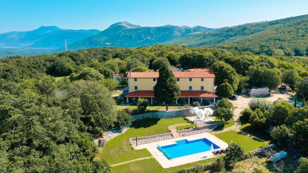 Villa Calussovo Ripenda Kras Exterior photo
