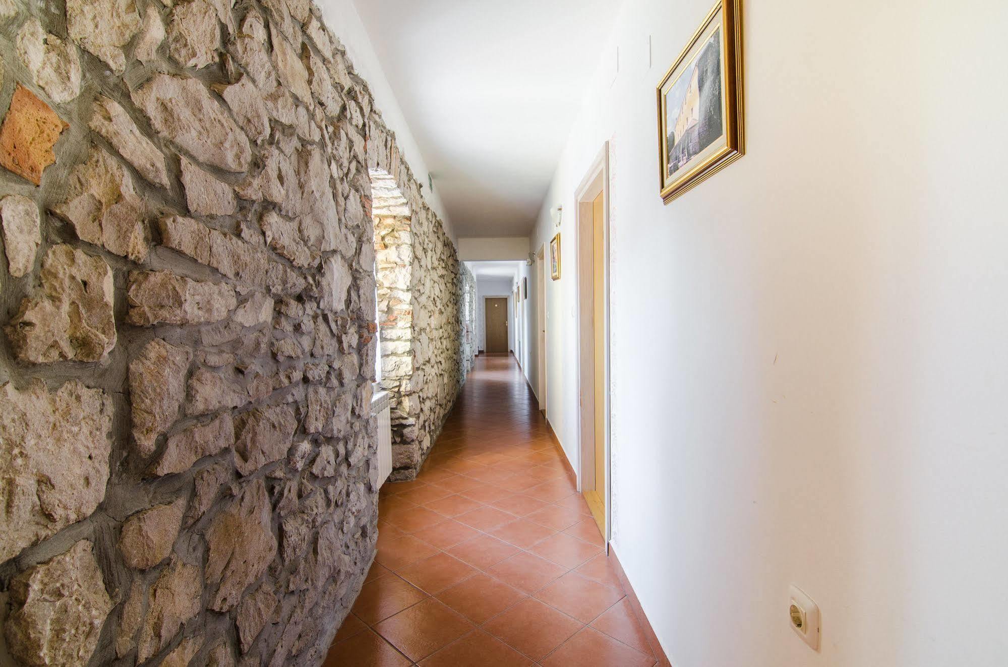 Villa Calussovo Ripenda Kras Exterior photo